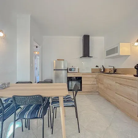 Face A La Mer, T3 Avec Terrasse Et Parking Prive
