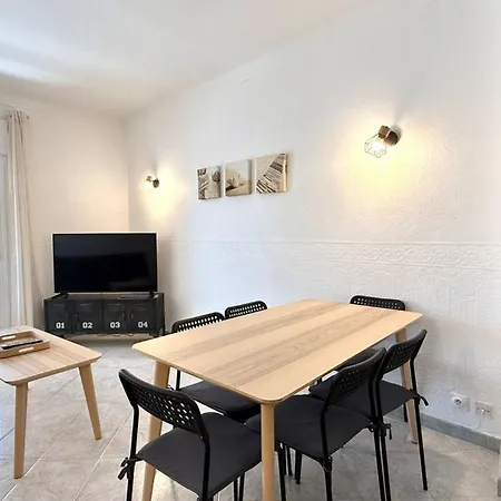 Face à La Mer, T3 Avec Terrasse Et Parking Privé *