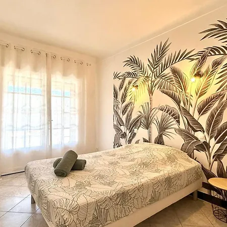 Face A La Mer, T3 Avec Terrasse Et Parking Prive Apartment Fréjus