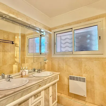 Apartamento Face à La Mer, T3 Avec Terrasse Et Parking Privé